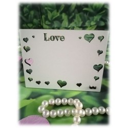 Love con corazones calado...